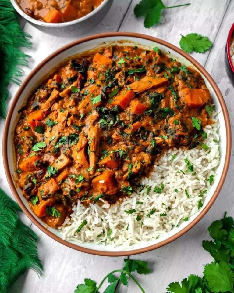 VEGAN SWEET POTATO AND JACKFRUIT CURRY Easy Vegan Recipes